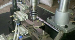 模內(nèi)攻牙機有哪些優(yōu)點？